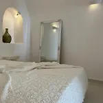 Apartment Cave Noelia Fira (Santorini)