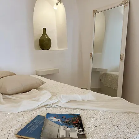 Cave Noelia サントリーニ