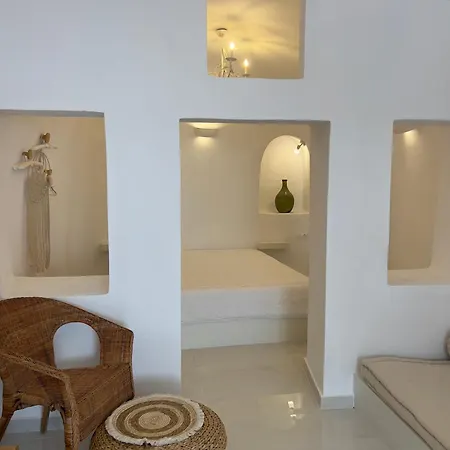 Cave Noelia サントリーニ