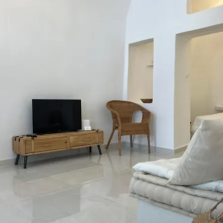 Cave Noelia サントリーニ