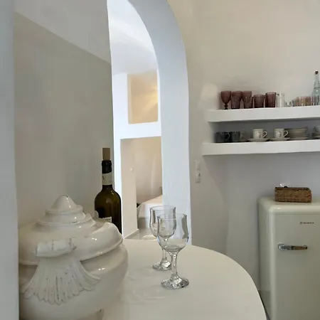 Cave Noelia サントリーニ