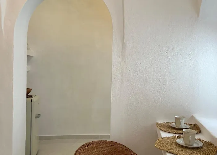 Apartment Cave Noelia Fira (Santorini)