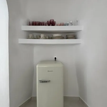 Cave Noelia * Fira (Santorini)