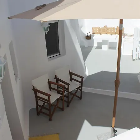 Cave Noelia * Fira (Santorini)