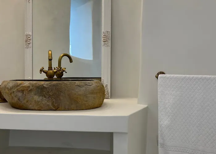 Cave Noelia サントリーニ