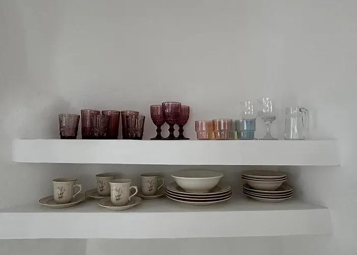 Cave Noelia * サントリーニ