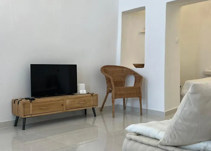 Cave Noelia サントリーニ