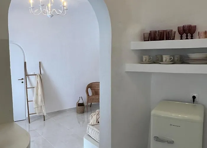 Cave Noelia * Fira (Santorini)